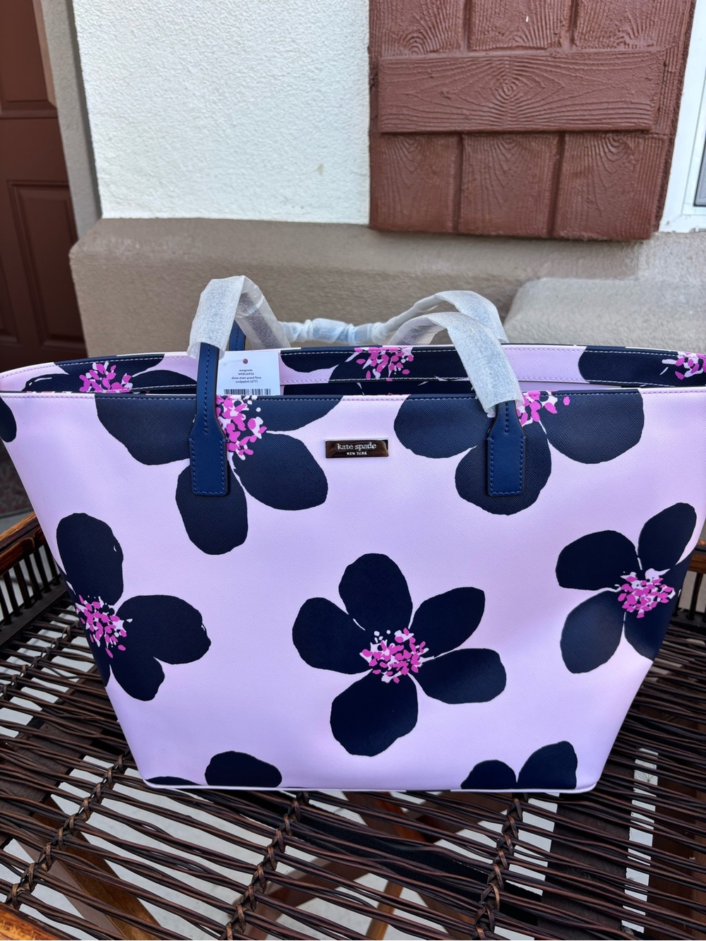 kate spade pink tote with navy floral print